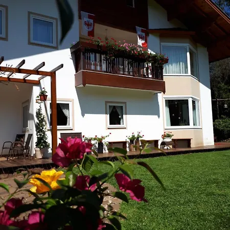 Villa Gruntal Hospedaria Treze Tilias Exterior photo
